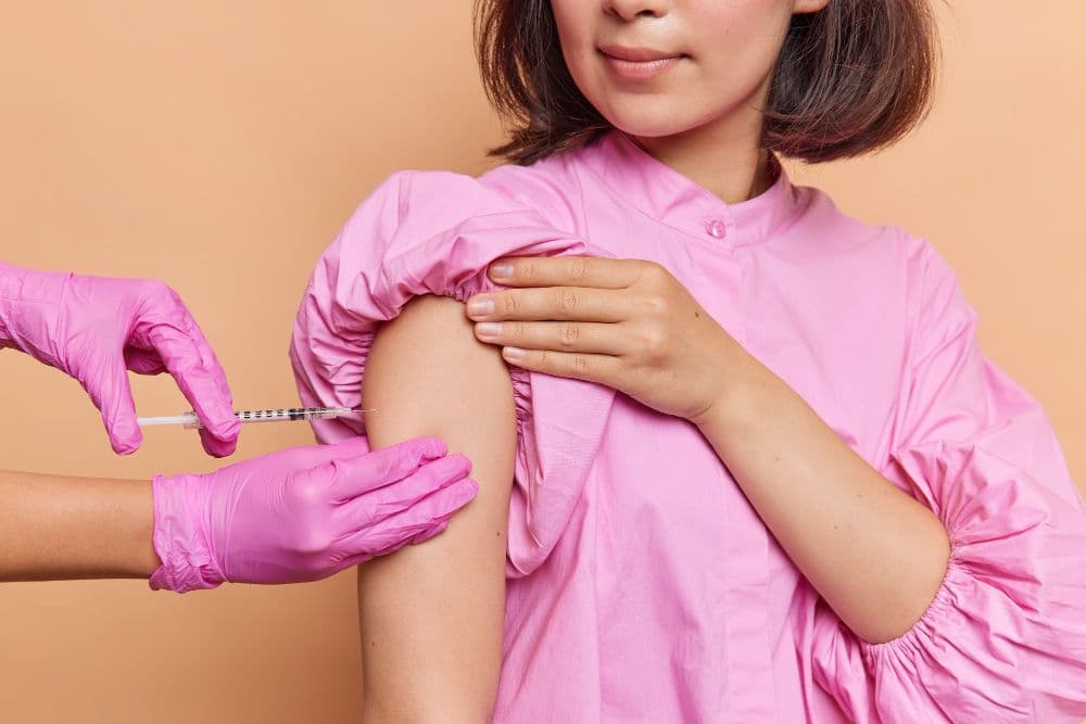 Vaksin HPV: Siapa yang Perlu, Kapan, dan Mengapa Penting